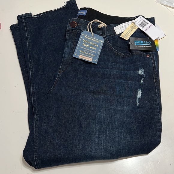 NWT Women’s Democracy Ab Solution High Rise Straight Step Hem Dark Blue Jeans - Picture 2 of 11